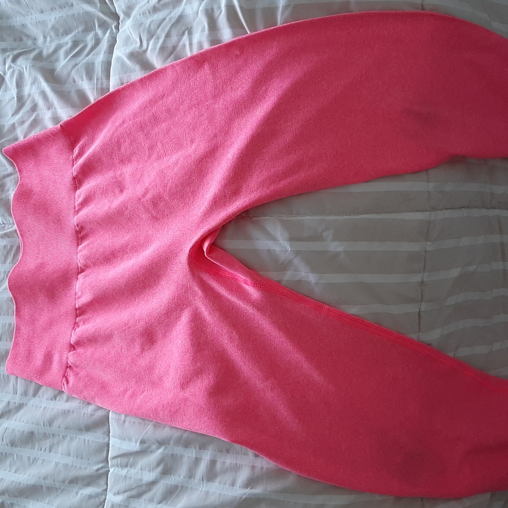 Hot Pink Workout Set - Picture 2 of 3